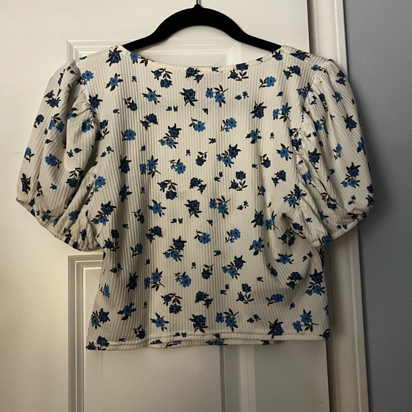 Lulus Floral Crop Top - Picture 2 of 4